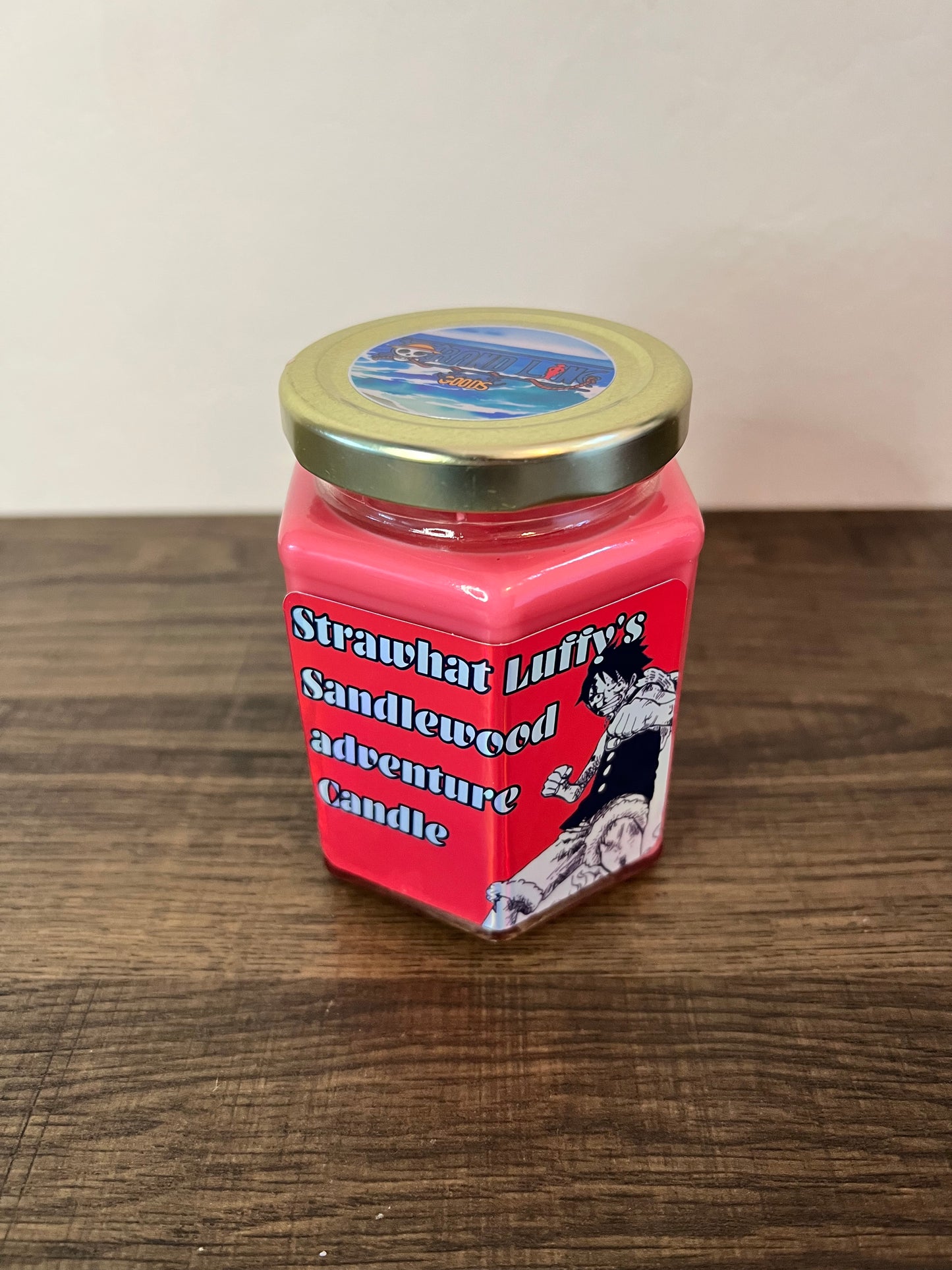 Strawhat Luffy’s sandalwood adventure candle